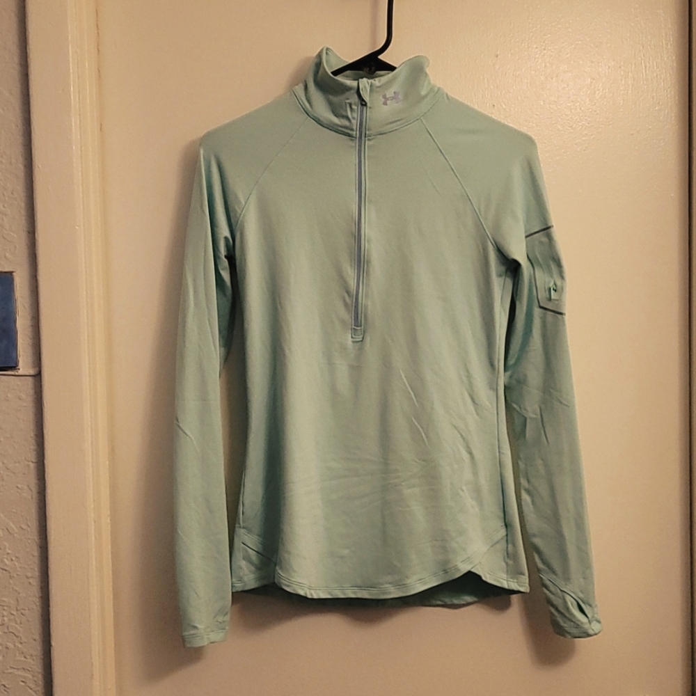 SM women's under armor 3/4 zip